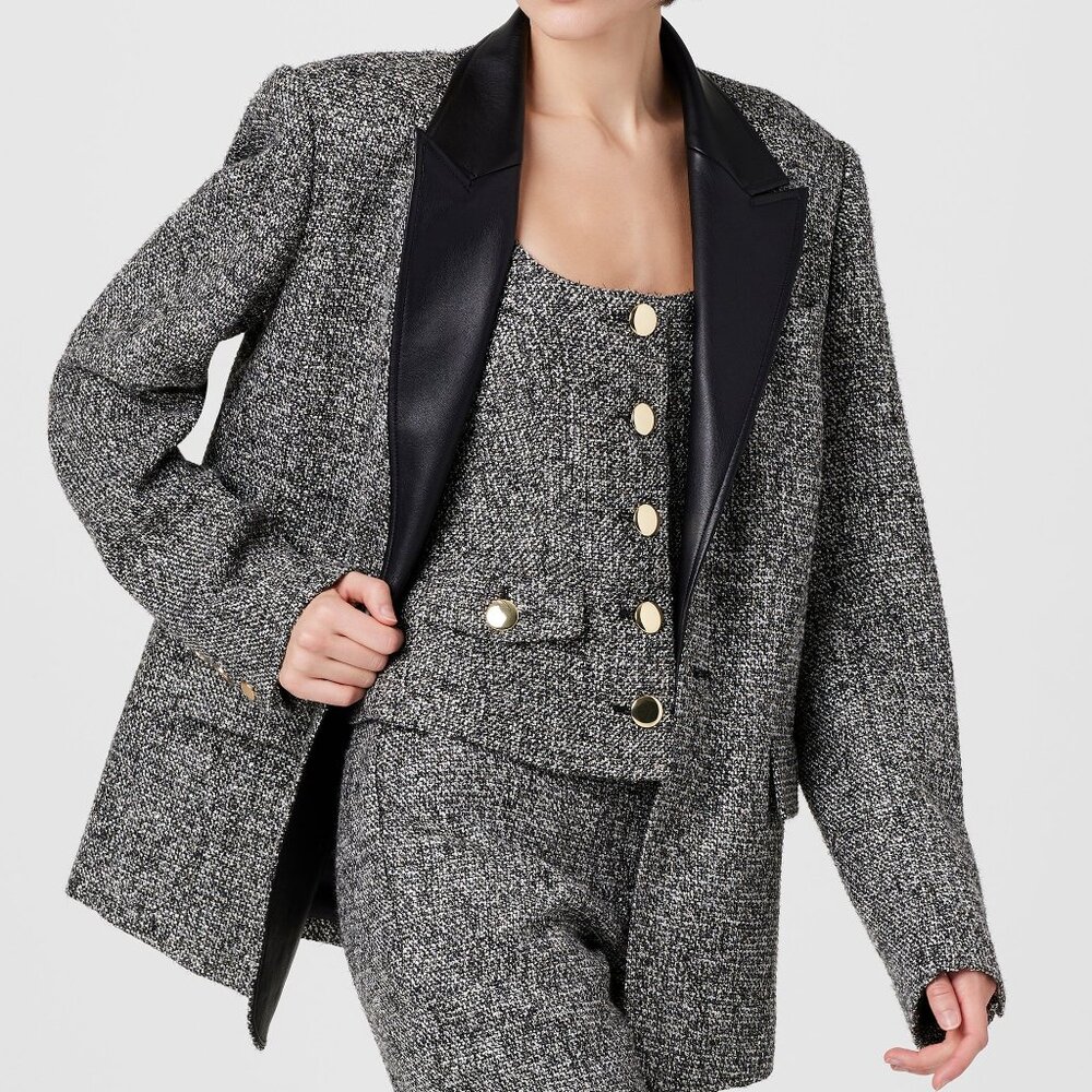 TOCCIN SUIT